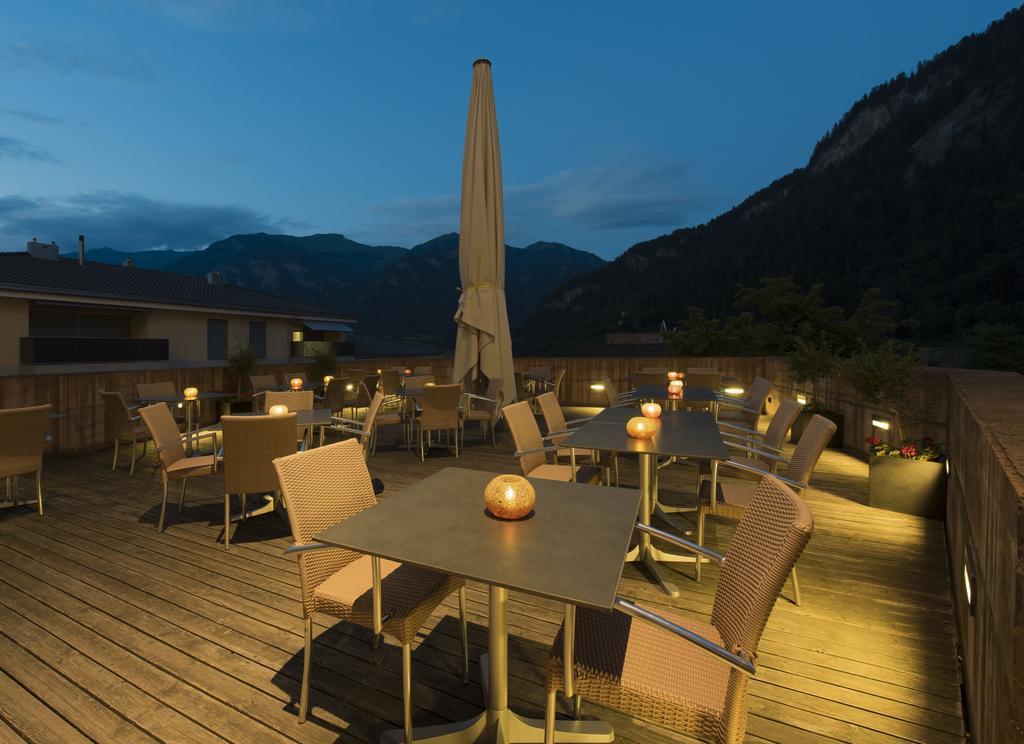 Hotel Weiss Kreuz Thusis Exterior photo